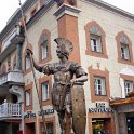 7. Jižní Tyrolsko má bohatou historii. Socha římského vojáka v St.UlrichOrtisei